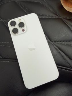 Unlocked iPhone 16 pro max