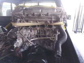 2014 CAMRY MOTOR. 4CYLINDER $300