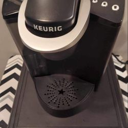 Coffee Maker Works Excellent $20 ‘cup Holder $5