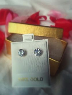 Gorgeous Solid 14k with OVER 2ctdw Earring Set BRAND NEW NEVER WORN A GREAT GIFT!! SALE PRICE!!!