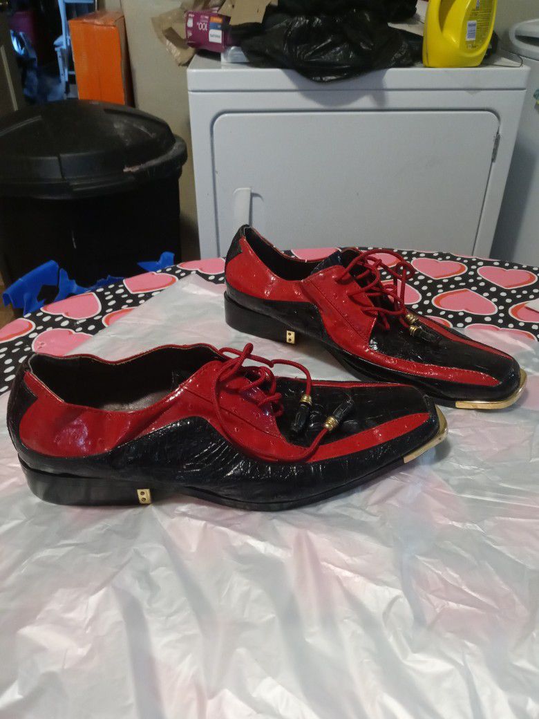Red&black Miralto Snakeskin Goldtip shoes