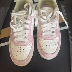 Puma Girls Size 4.5