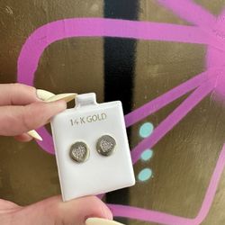 10k HEART EARRINGS 