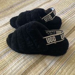 Ugg Slides