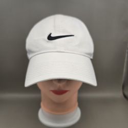 Nike Legacy91 Dri-Fit White AdjustableHat 