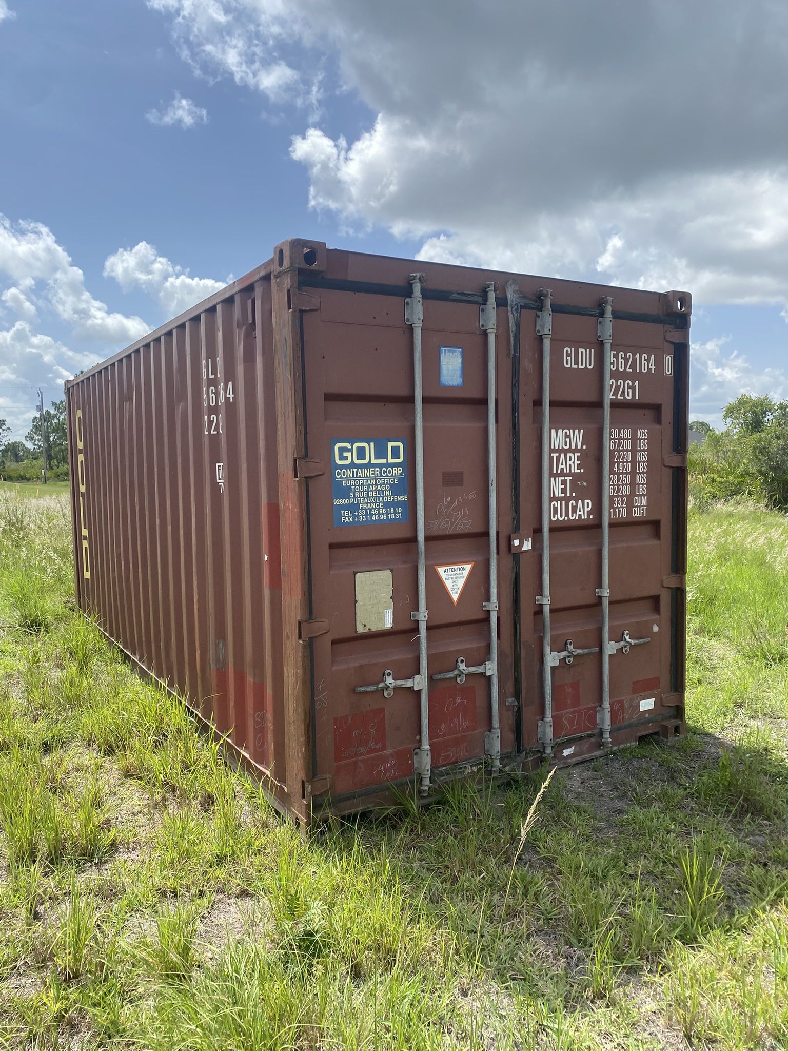 STORAGE CONTAINERS / CONTENEDORES 