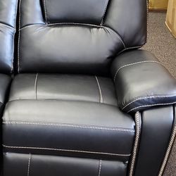 NEW 2pc Set in Black 