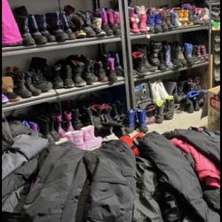 SNOW CLOTHES ADULTS KIDS..ALL SIZES..GLOVES..SLEDS..BOOTS 