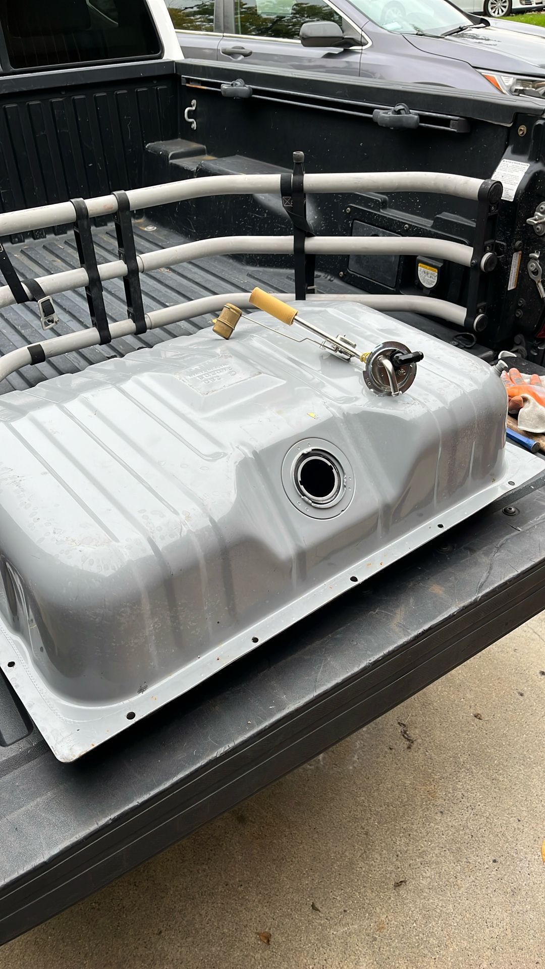 68 to 72 gas tank like New