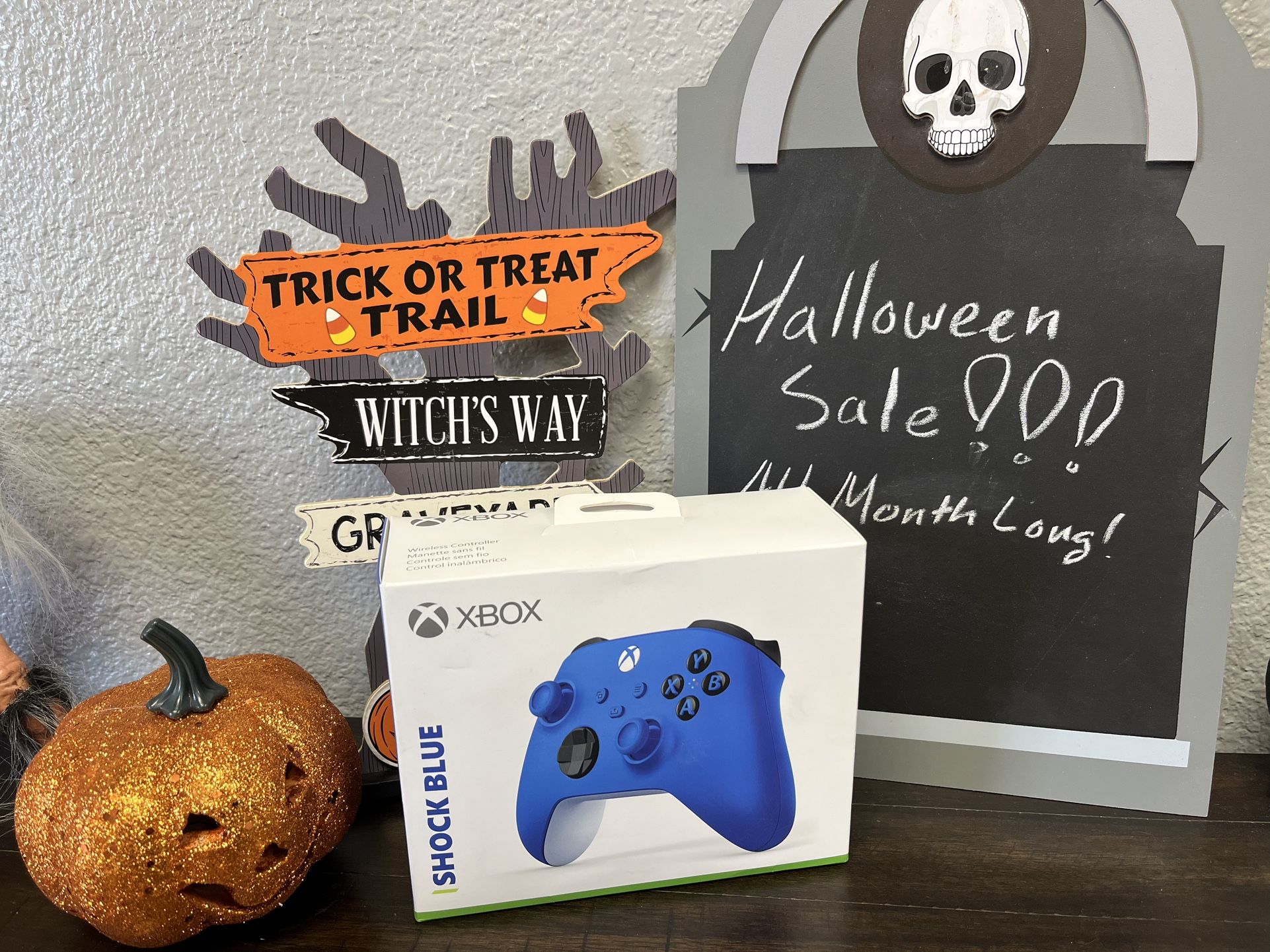 Halloween Sale 💀👻🎃 Xbox Wireless Controller - Shock Blue