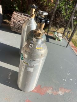 CO2 Tanks