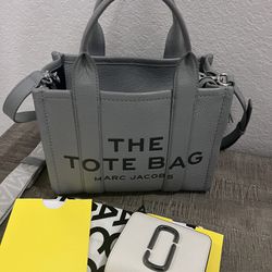 Authentic Marc Jacob’s Mini Tote  Bag With Wallet and strap.