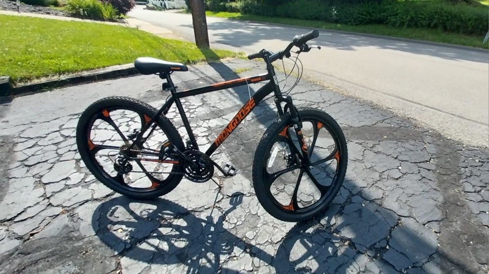 Mongoose Mountain Bike