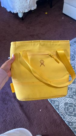 hydroflask lunch bag yellow