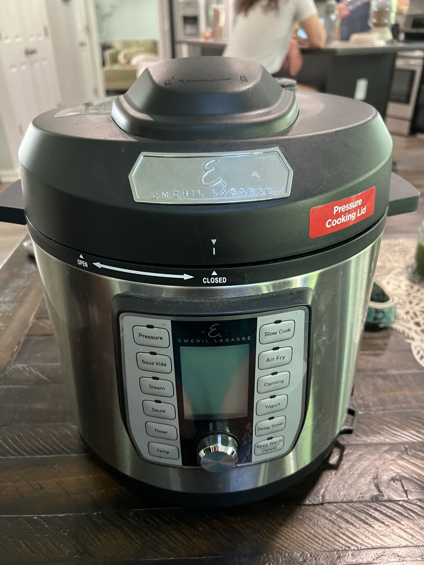 Emeril Lagasse 8-Quart Pressure Cooker Y6D-AF-36 – Includes Air Fryer