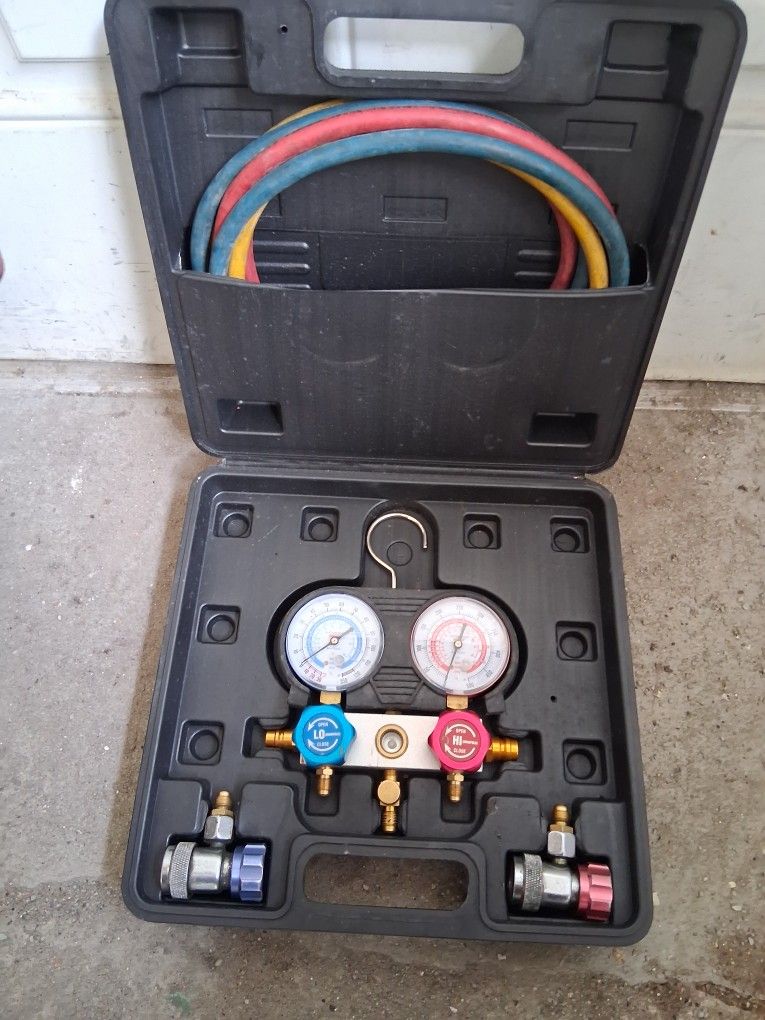 Yes, It's Available Pittsburgh A/C Manifold Gauge Set