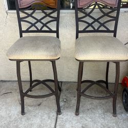 Classy Comfortable Stool 