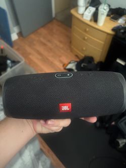 JBL Charge 4 Speaker