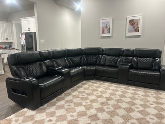 Rooms To Go Encore Leather Triple Power Sectional + Recliner – Black