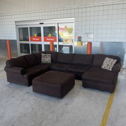 Brown Sectional W Ottoman 