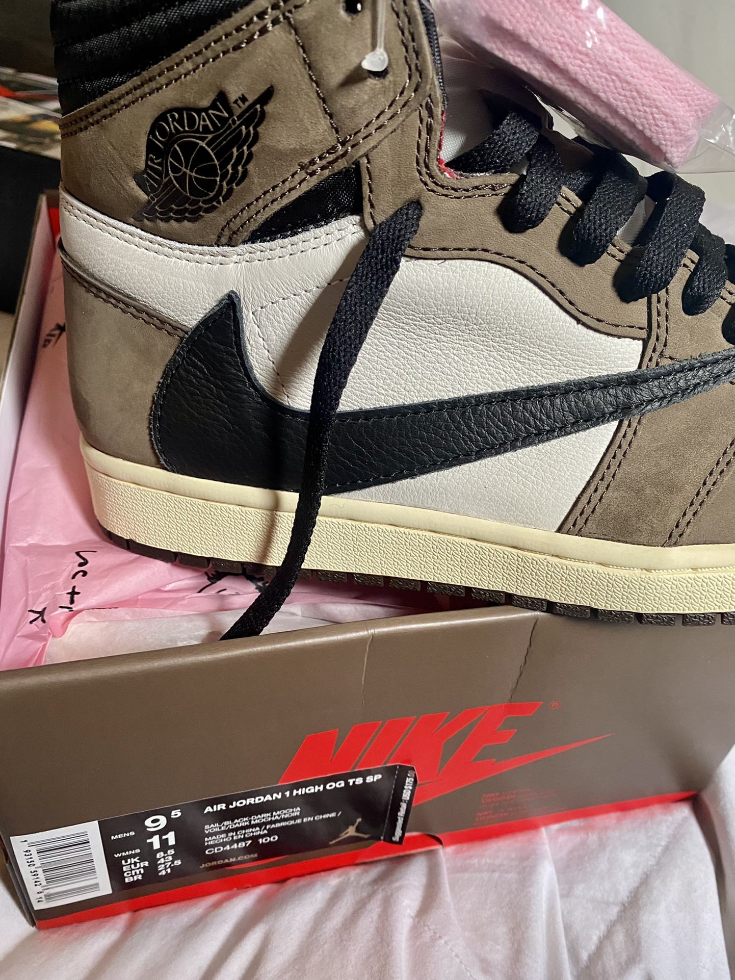 ‼️‼️Travis Scott Jordan 1 ‼️‼️
