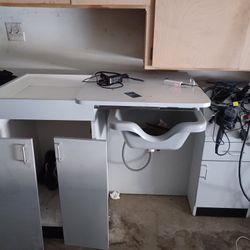 Hair Station With Shampoo Bowl