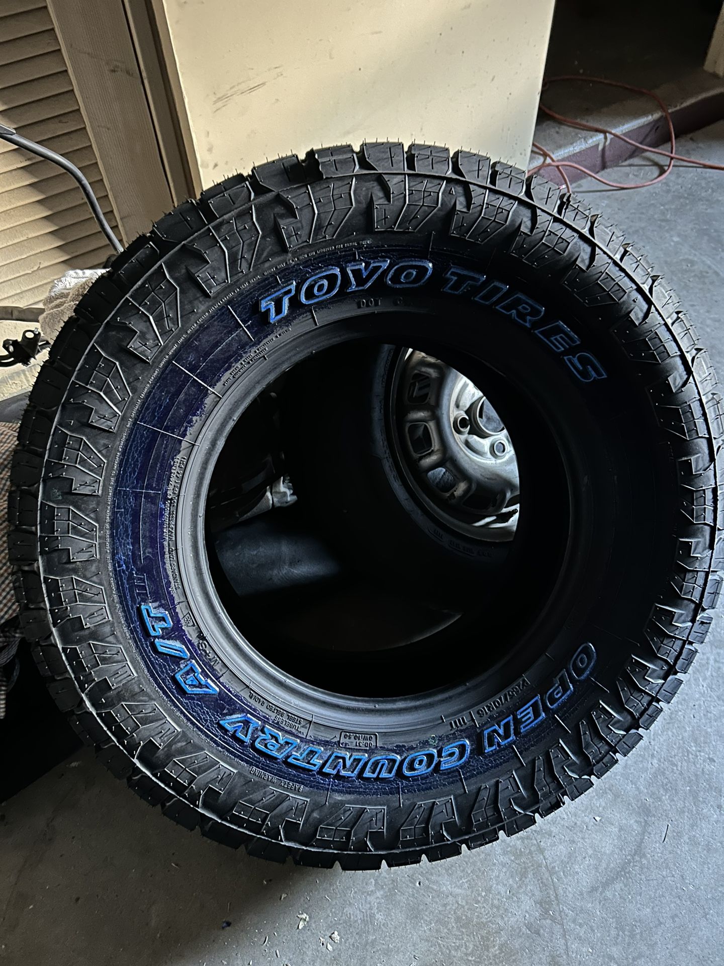 Toyo open country at3 265 70r16 for sale in phoenix az offerup