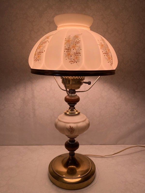 Vintage Gone With The Wind Lamp