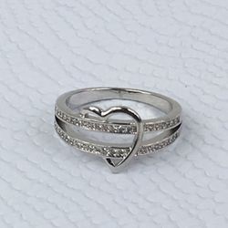 PRETTY WOMENS RING SIZE 8 NEW CONDITION RING FOR WOMEN ✨HIGH QUALITY   