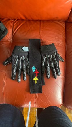 Skeleton Print Gloves with Cross Headband