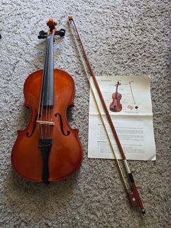 Beginner Violin with Bow – Like New Condition – $49  OBO