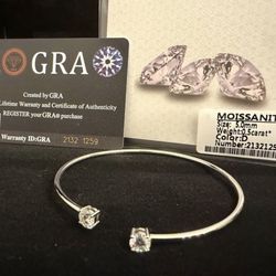 # 38-925 Sterling Silver Moissanite Bangle Bracelet 7"