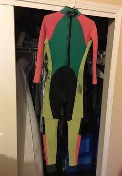 adult men’s wetsuit