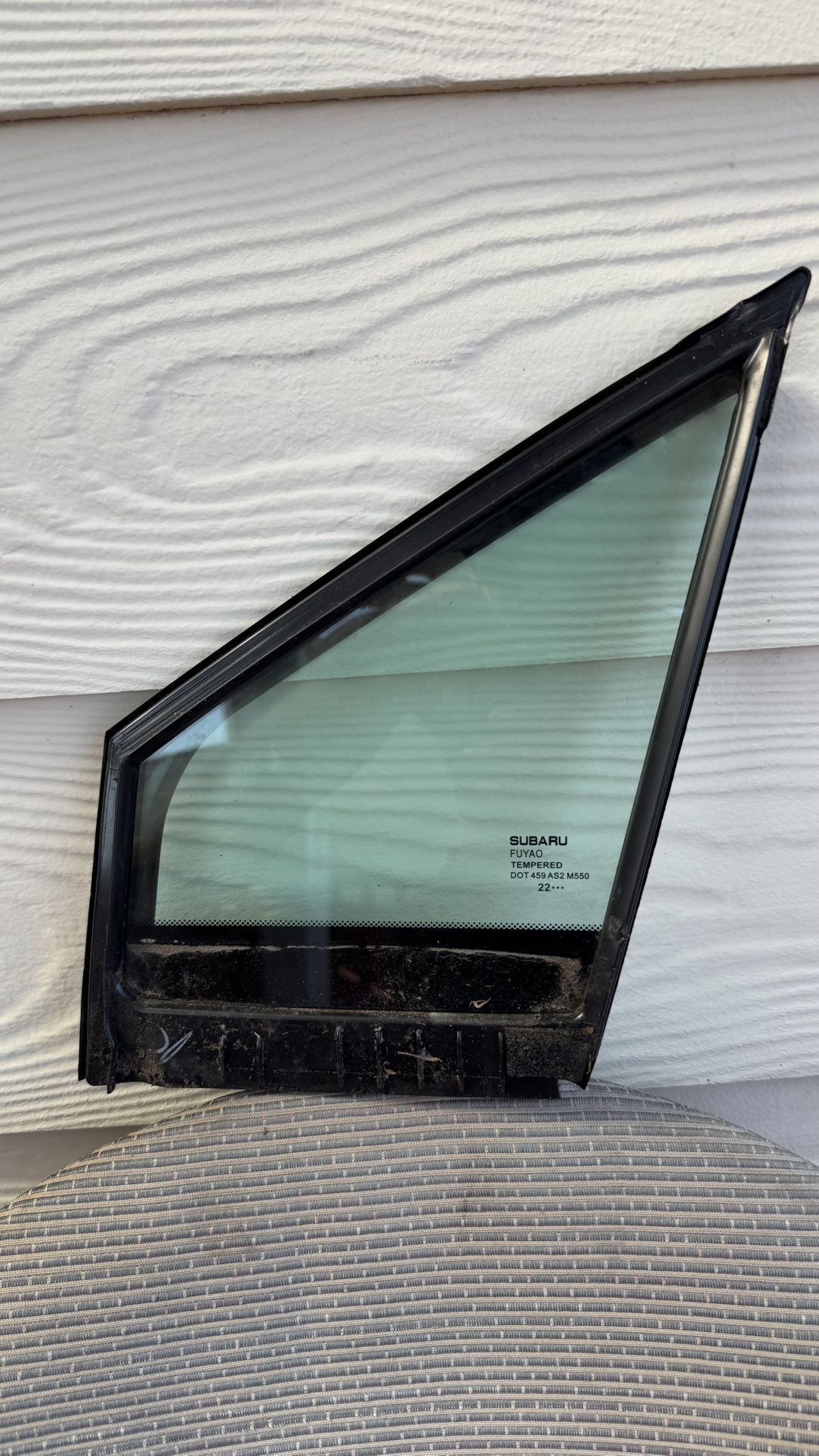 2020 - 2023 SUBARU LEGACY OEM DRIVER FRONT LEFT DOOR VENT GLASS WINDOW