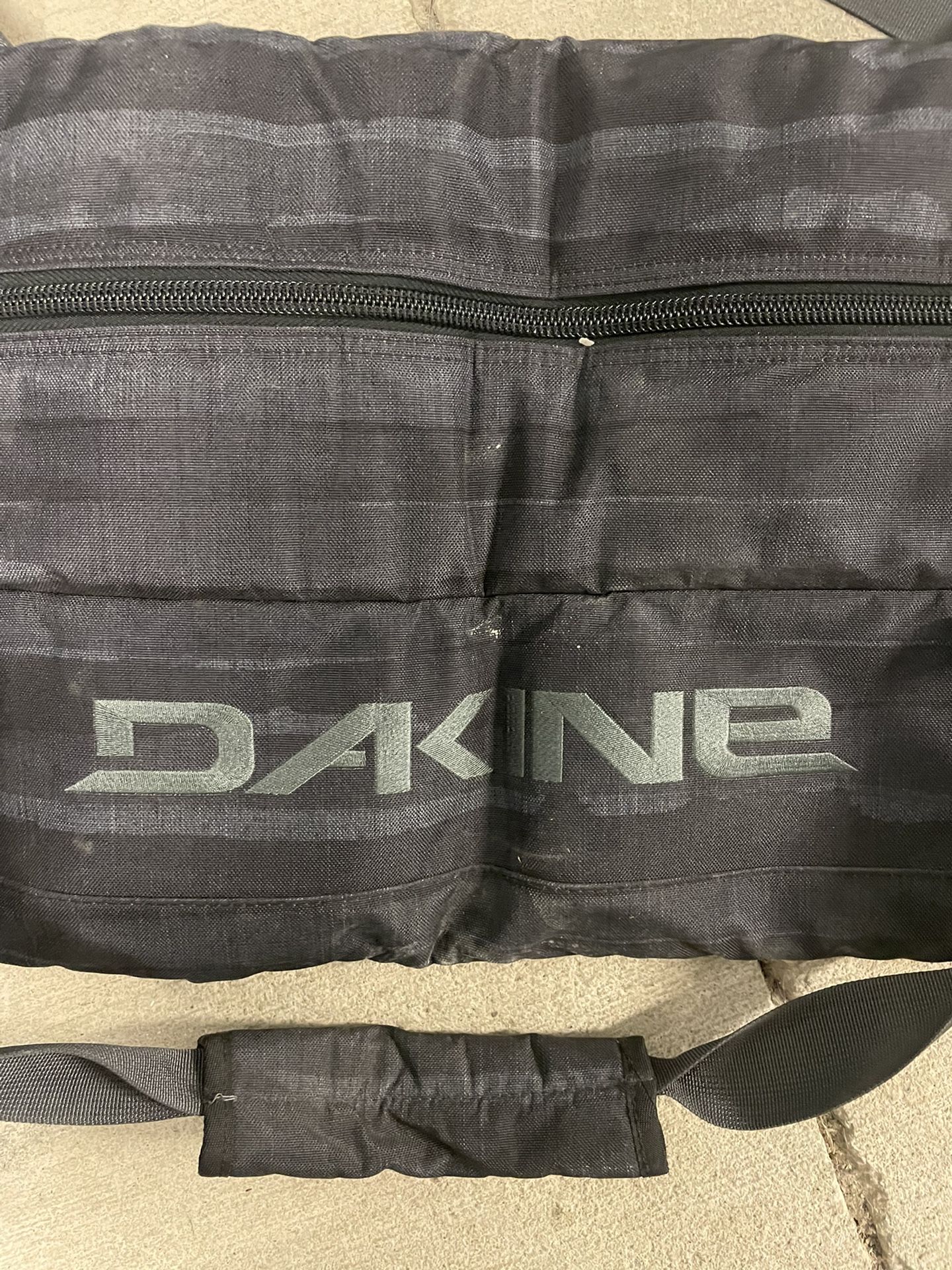 Dakine Ski Bag / Snowboard Bag