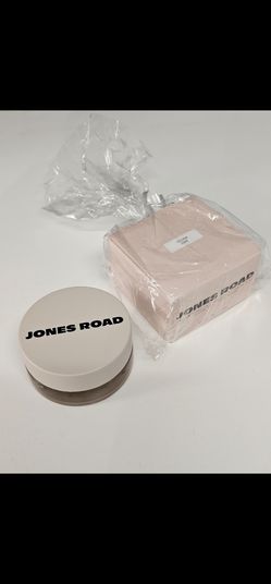 NEW Jones Road WTF foundation (amazon liquidation)