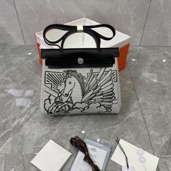 New 𝐇𝐞𝐫𝐦𝐞𝐬🌈™ bag