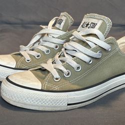 Converse All Star 5 low top sneaker, unisex, Size 5M/7F