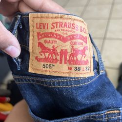 LEVI STRAUSS $ CO. 505 W38 L32