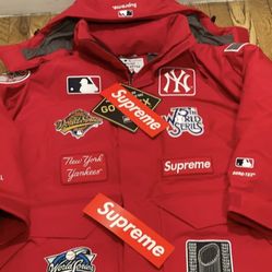 Supreme Jacket Medium 