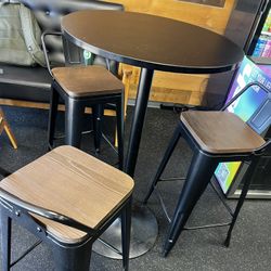 Bar Table & Stools