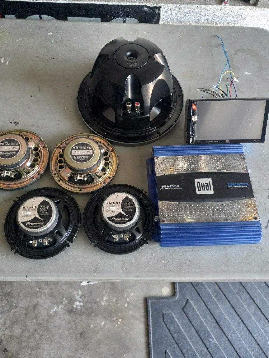 Perfect Car Or Truck Audio System All You See Pioneer Speakers 10inch Sub 1.2ch Amps And Stereo