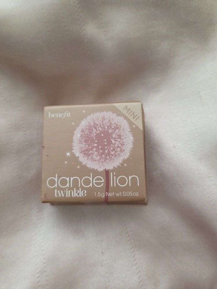 Benefit Cosmetics Dandelion Twinkle Highlighter 