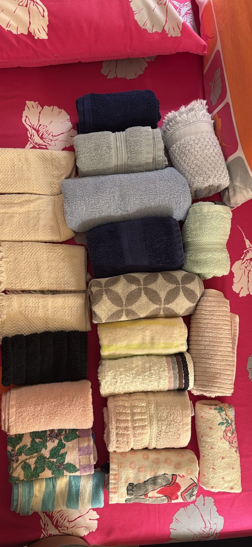 Hand Towels (21 Towels, Variety of colors)