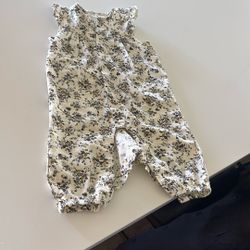 LINEN AND CRADLE 6-9 MONTHS