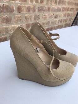 Womens Shoes/ Wedges