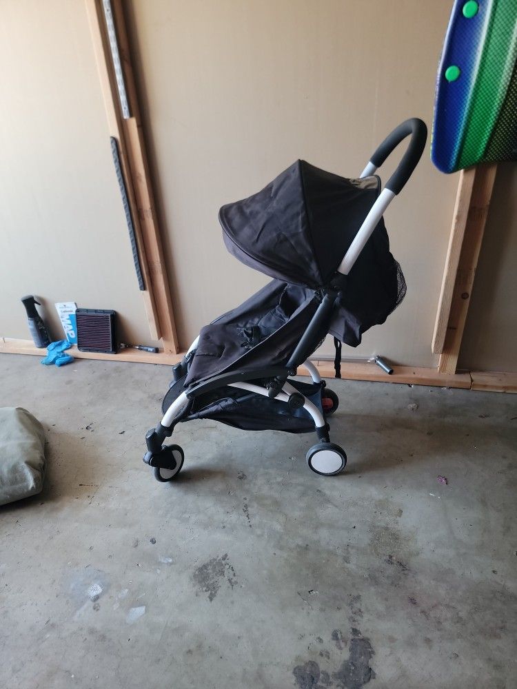 Compact travel Stroller