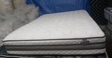 Queen Size Mattress  (Colchón Queen Size)