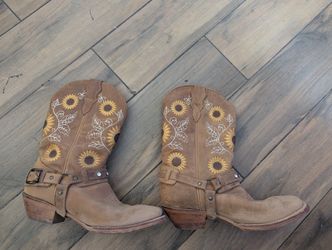 San Pedro Sunflower Cowboy Boots Size 8 or 10