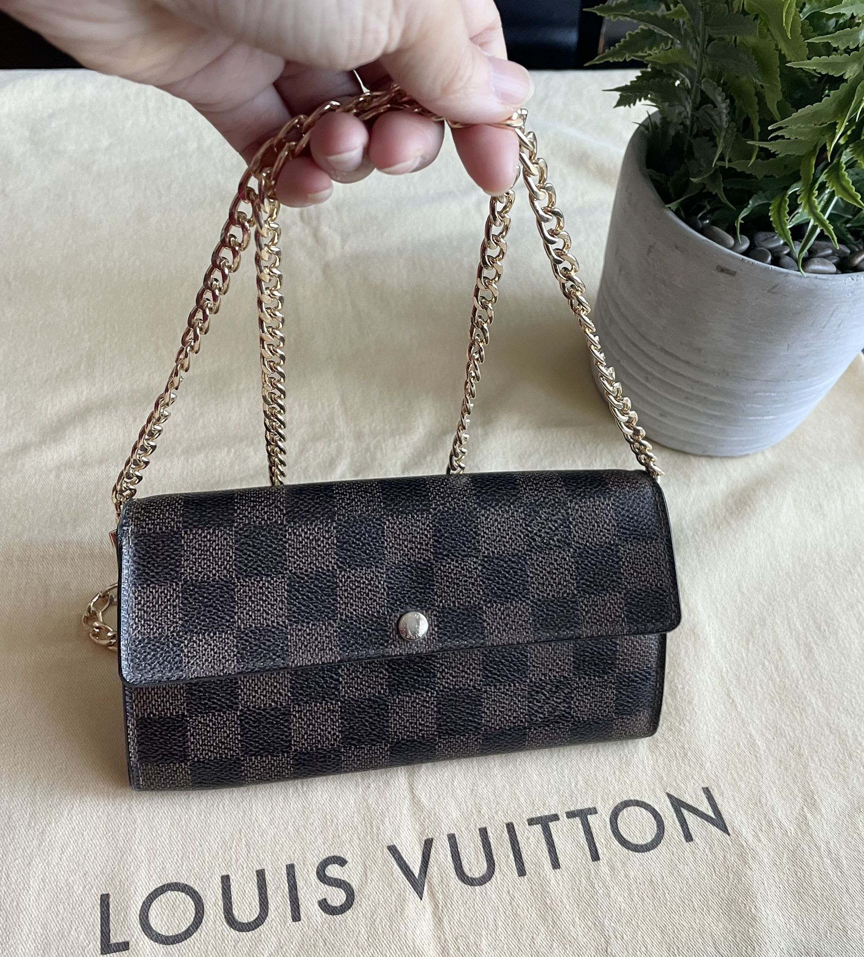 Authentic Louis Vuitton Damier Long Wallet W/Chain